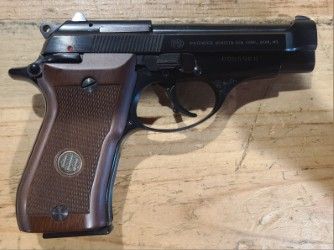 *CONS* BERETTA 82BB 3.75" 10+1 SEMI-AUTO .22LR PISTOL, WOOD/BLK, COMES W/ 3 MAGS, ORIGINAL CASE