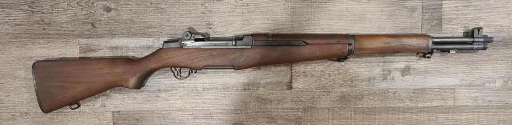 *USED* INTERNATIONAL HARVESTER U.S. RIFLE M1 24" 8RD SEMI-AUTO .30CAL RIFLE, WOOD/BLK, COMES W/ BOX