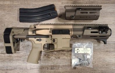 *USED* MAXIM DEFENDS MDX/PDX 5.5" 30+1 SEMI-AUTO 5.56MM PISTOL, FDE, COMES W/ BINARY TRIGGER, 1 MAG, EXTRA HANDGUARD, ORIGINAL BOX