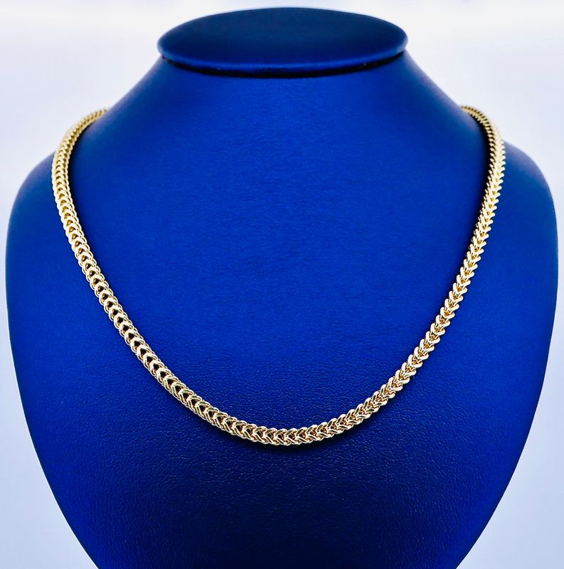 Cadena Franco 10k 
Dimensiones 24" x 3mm
Peso 12g
FR100011991