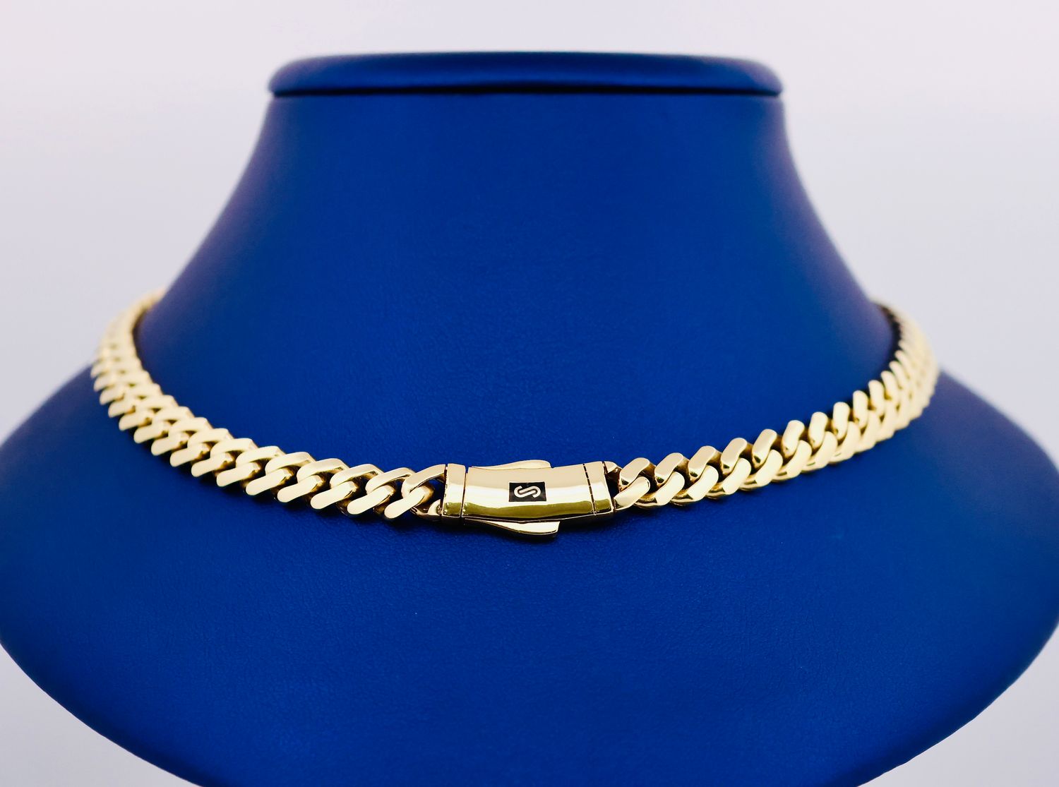 Cadena Monaco Plain 10k
Dimensiones 24