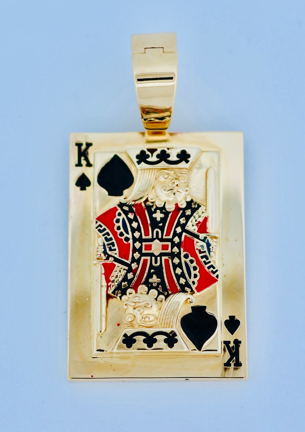 Dije de Carta 10K
Peso 12.3g
DI100012421