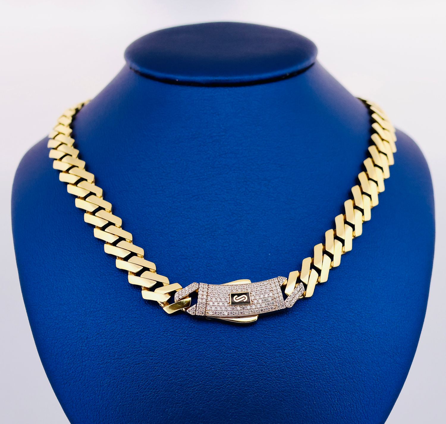 Cadena Monaco Edge 10k
Dimensiones 18