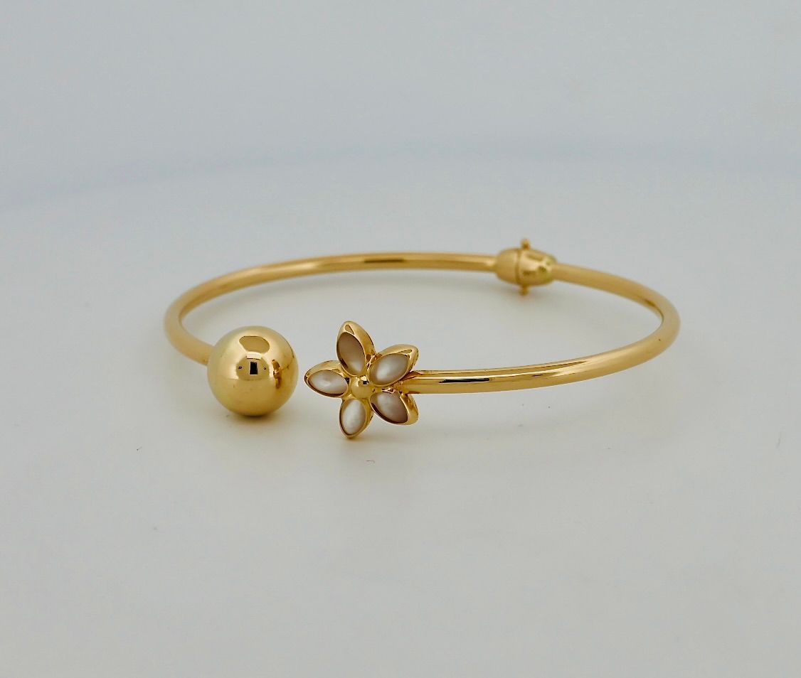 Brazalete Bangle 14k
Size 7
Peso 6.6g
PU100011523