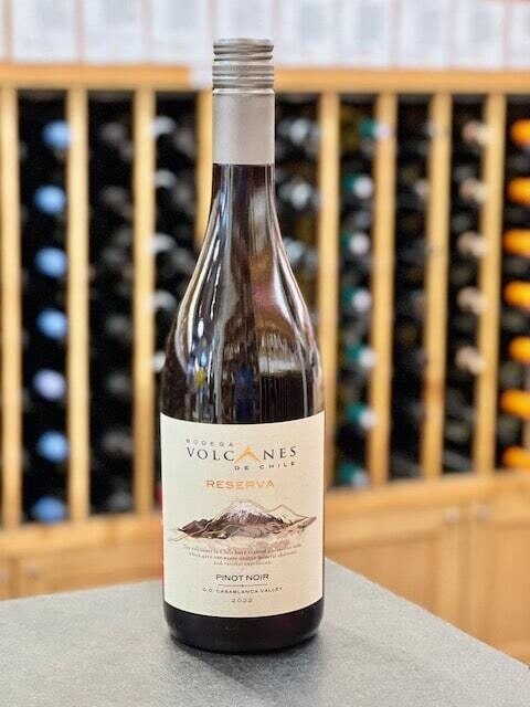 Volcanes Pinot Noir Reserva Casablanca Valley ORGANIC