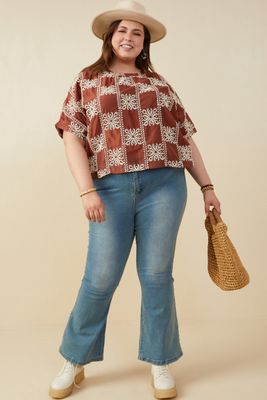 Plus Checkered Crochet Top -BROWN