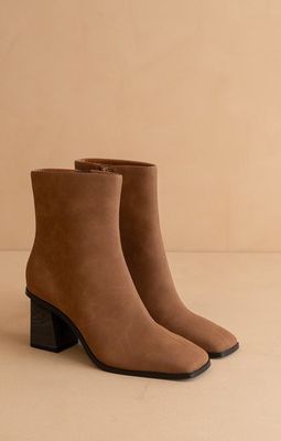 Vera Square Toe Ankle Boot - BROWN