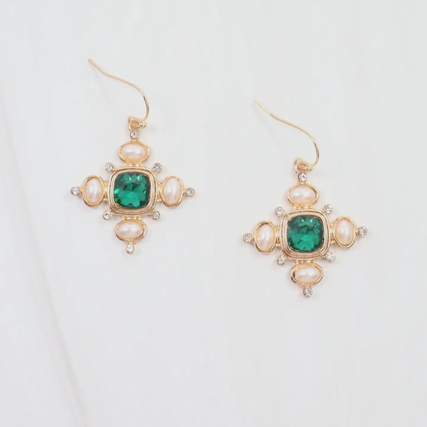 Conifer Crystal &amp; Pearl Earring