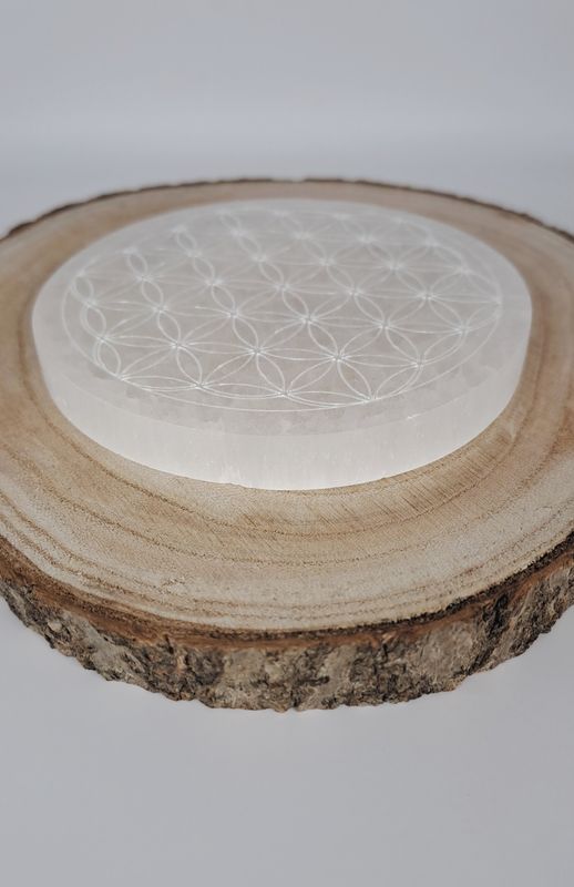 Plaque de rechargement en Sélénite et Fleur de vie- Purification, apaisement