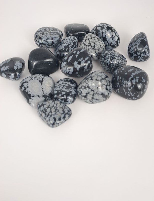 Pierre roulée Obsidienne neige "A" : Sérénité d'esprit