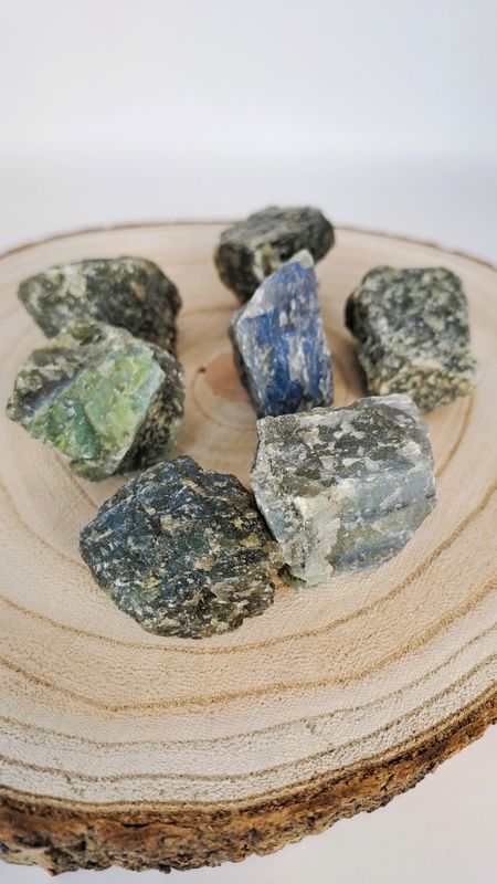 Labradorite "brut" qualité AAA - Intuition, protection