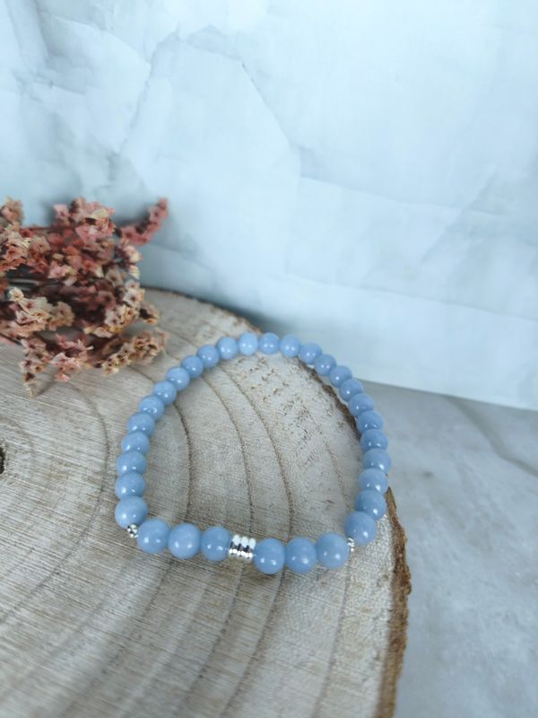 Bracelet Angélite 6mm - Douceur et connexion spirituelle