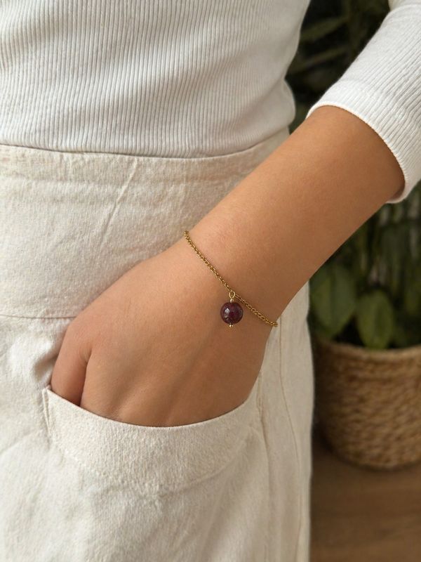 Bracelet Grenat et Acier - Élégance et passion