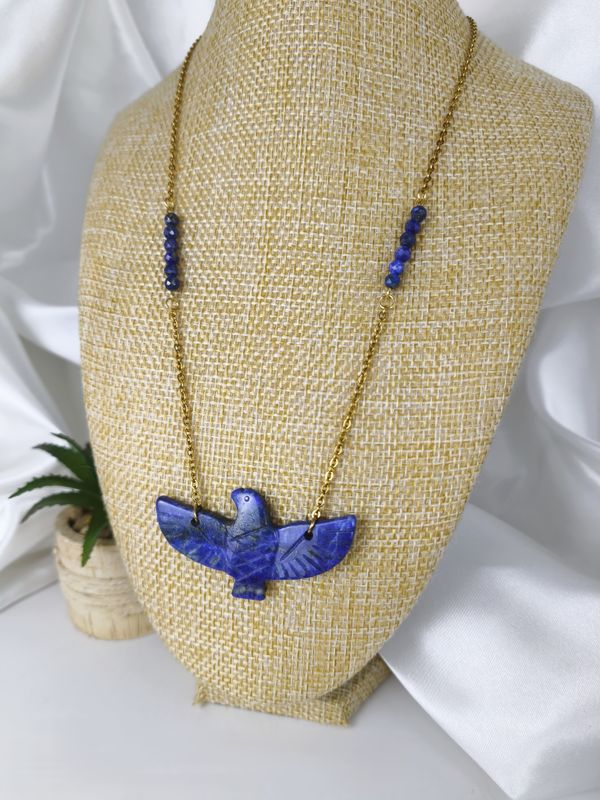 Collier Aigle Lapis-lazuli - Expression et clarté