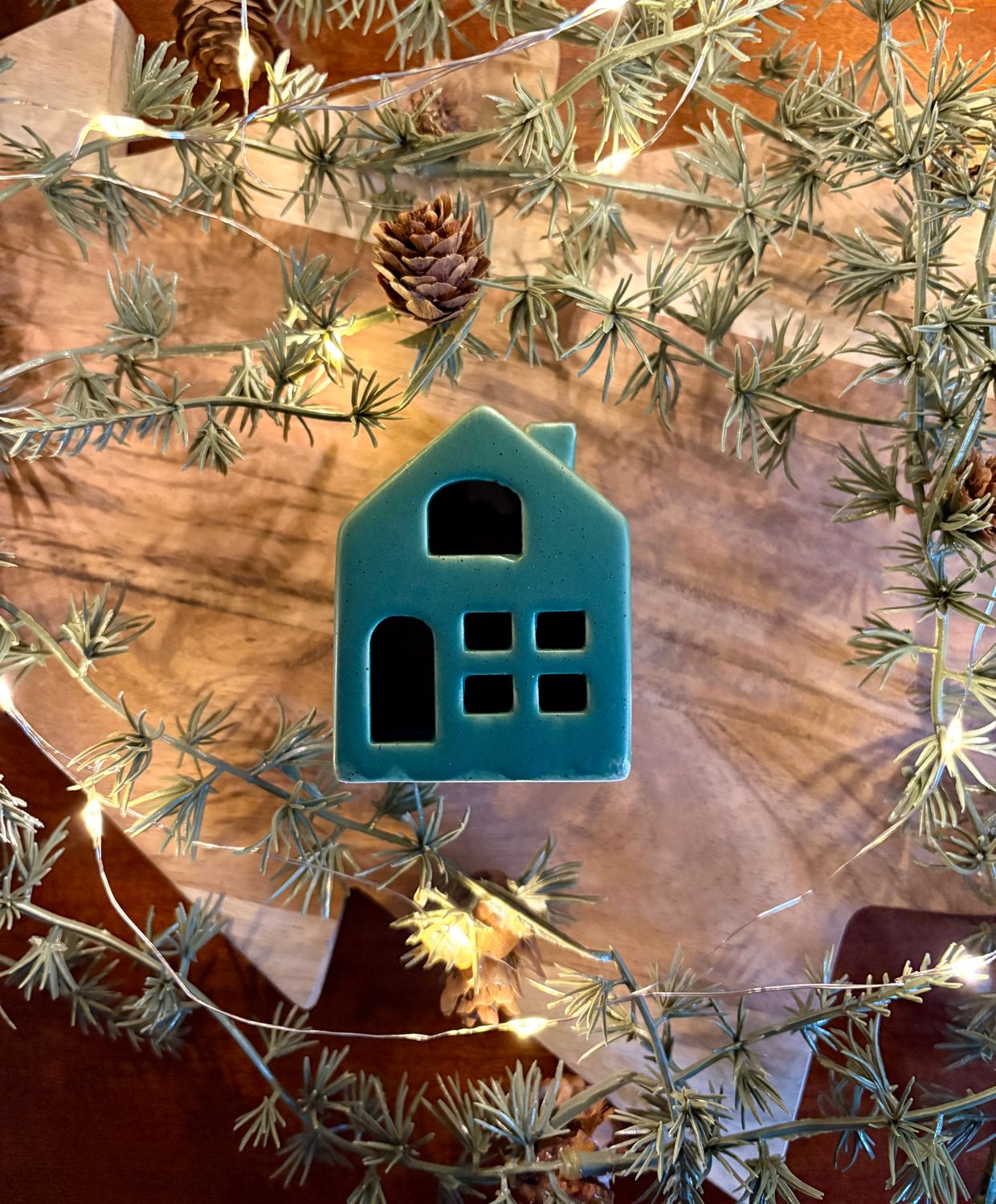 Maison Noël Verte “Green Cottage – Balsam &amp; Fir”