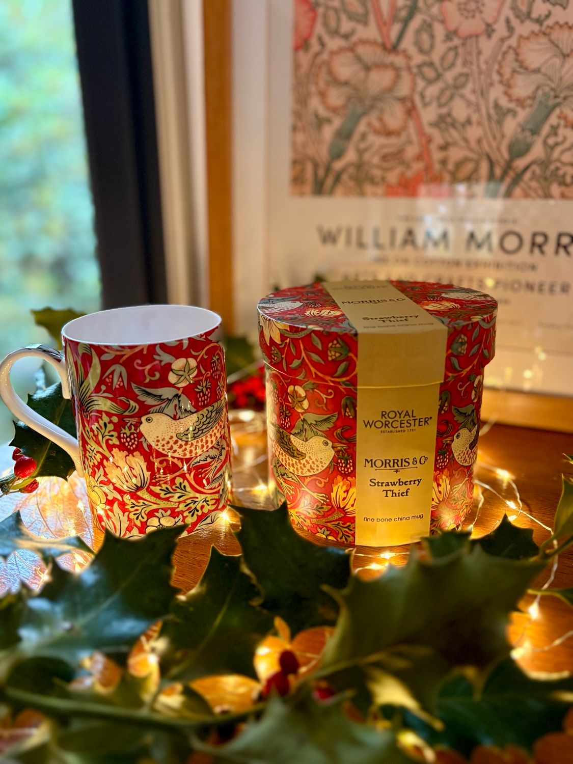 Tasse Strawberry Thief – Christmas Red – Coffret cadeau