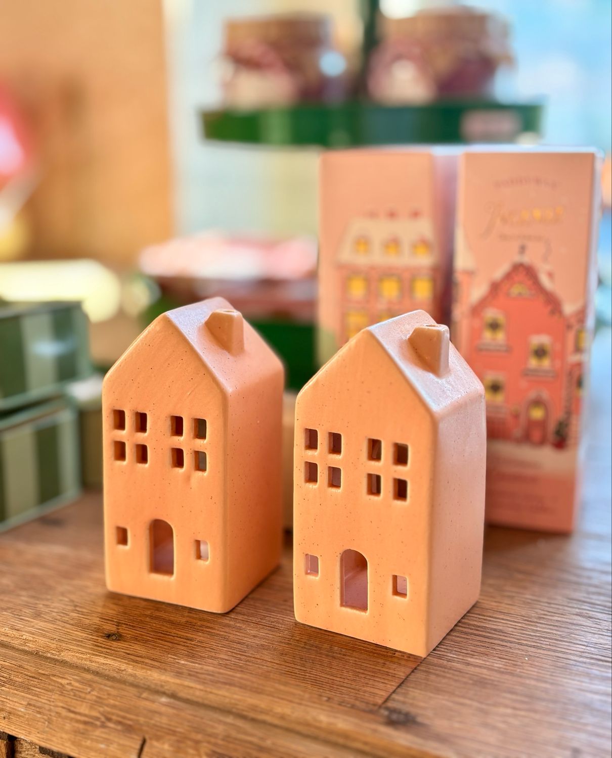 Maison Rose “Pink Townhouse – Persimmon Chestnut”