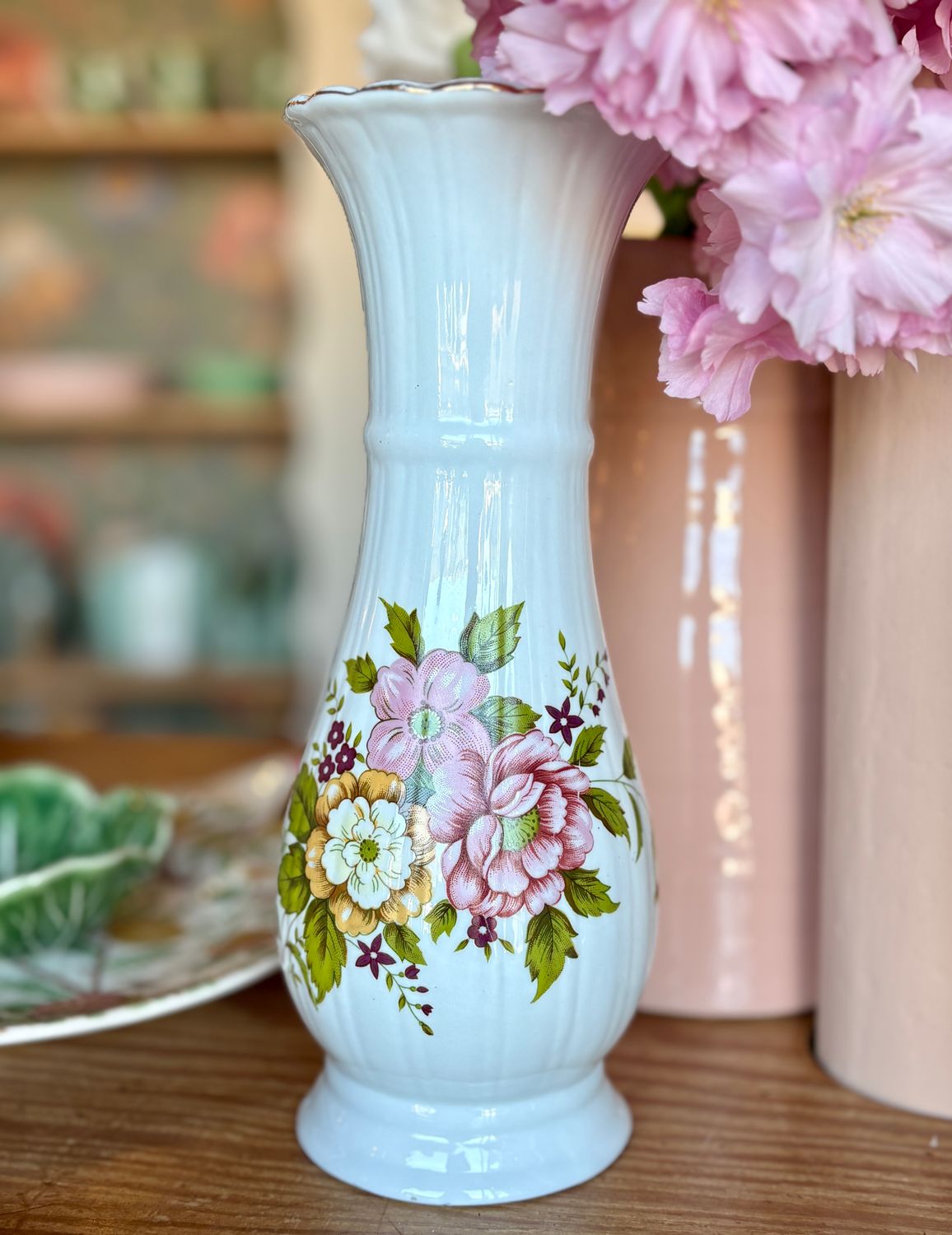 Rosalie le vase fleuri en porcelaine