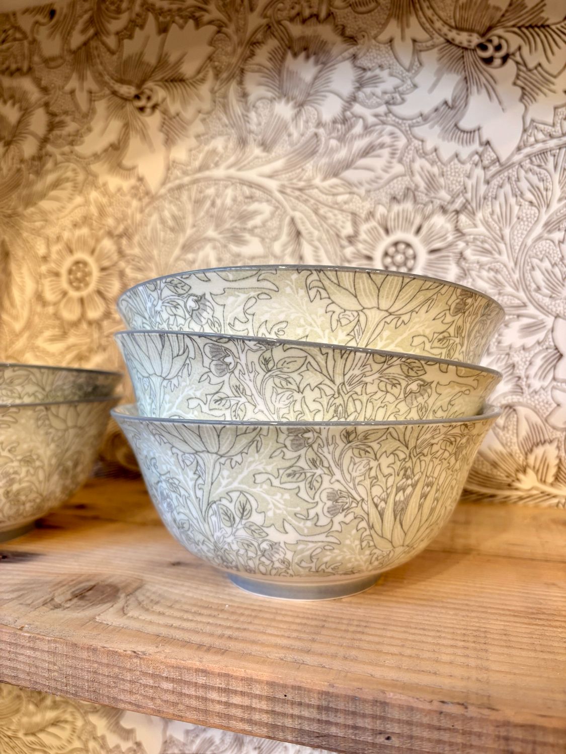 Bol Artichoke — William Morris