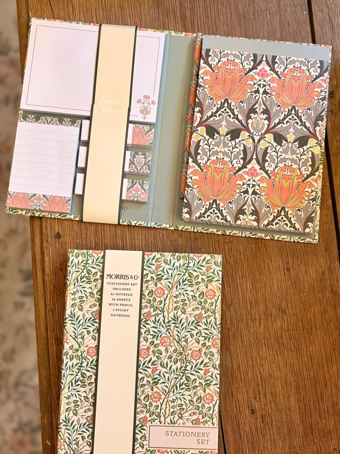 Albertine Bloc-notes autocollant William Morris