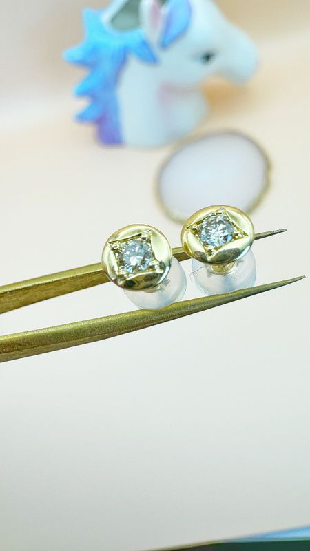 0.20 ct Doughnut Stud
