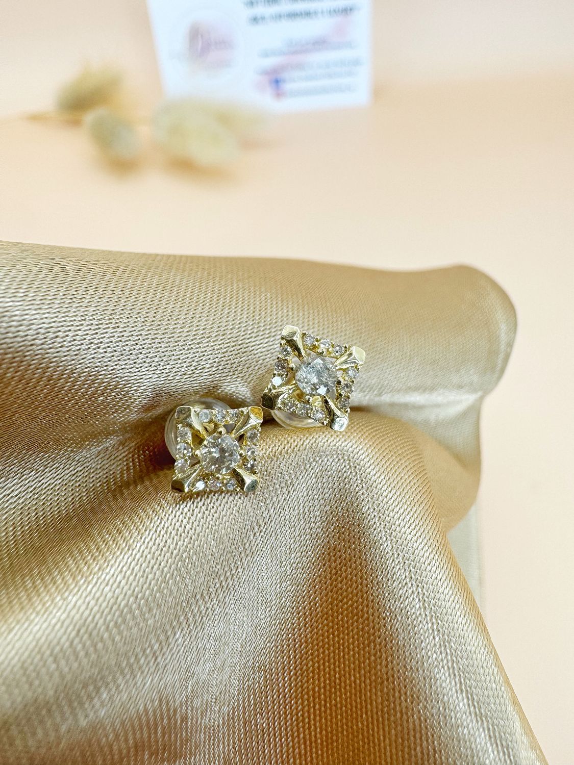 0.20 tcw Eva Square Earrings