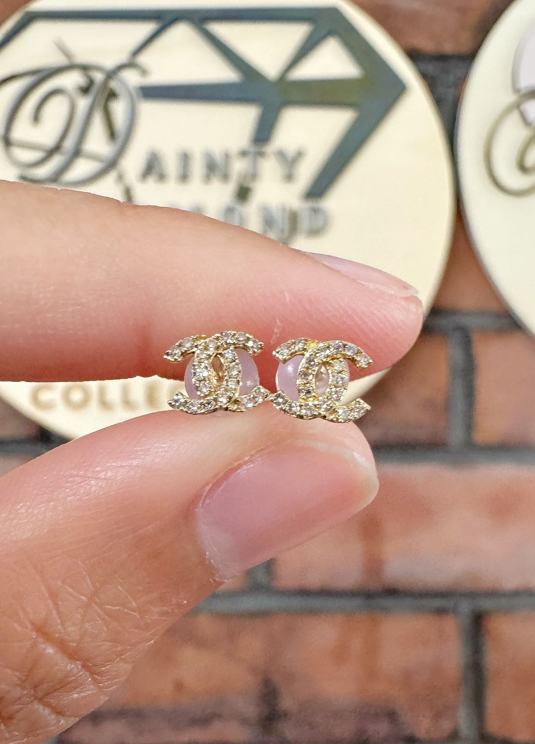 0.10 tcw CC earrings YG