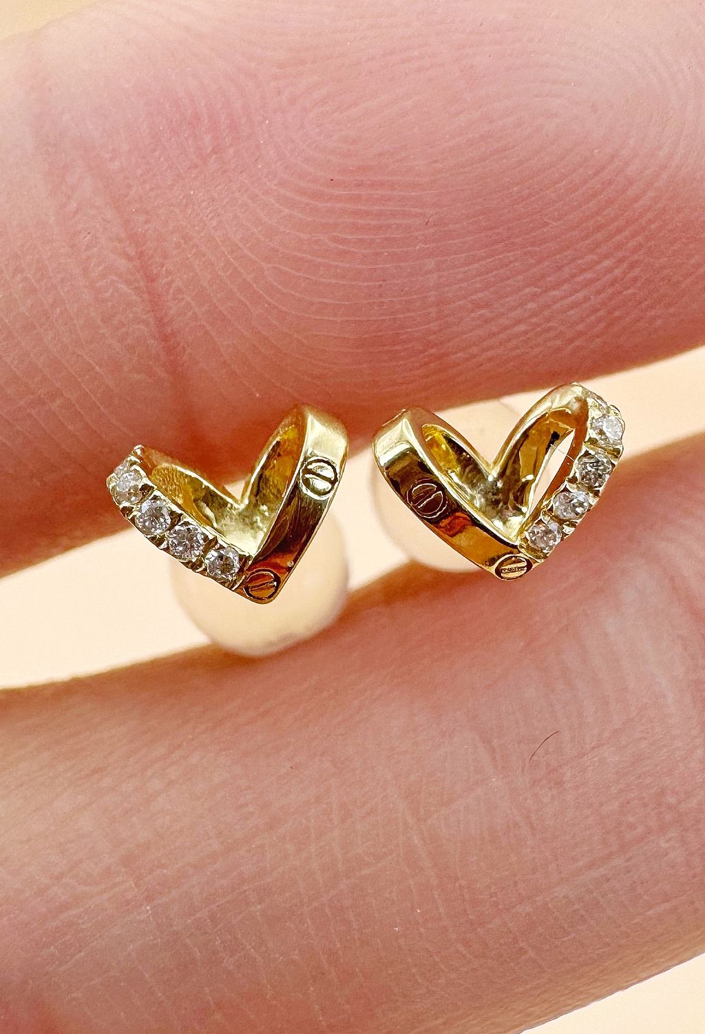 0.04 tcw Open Heart Cartier inspired Yg