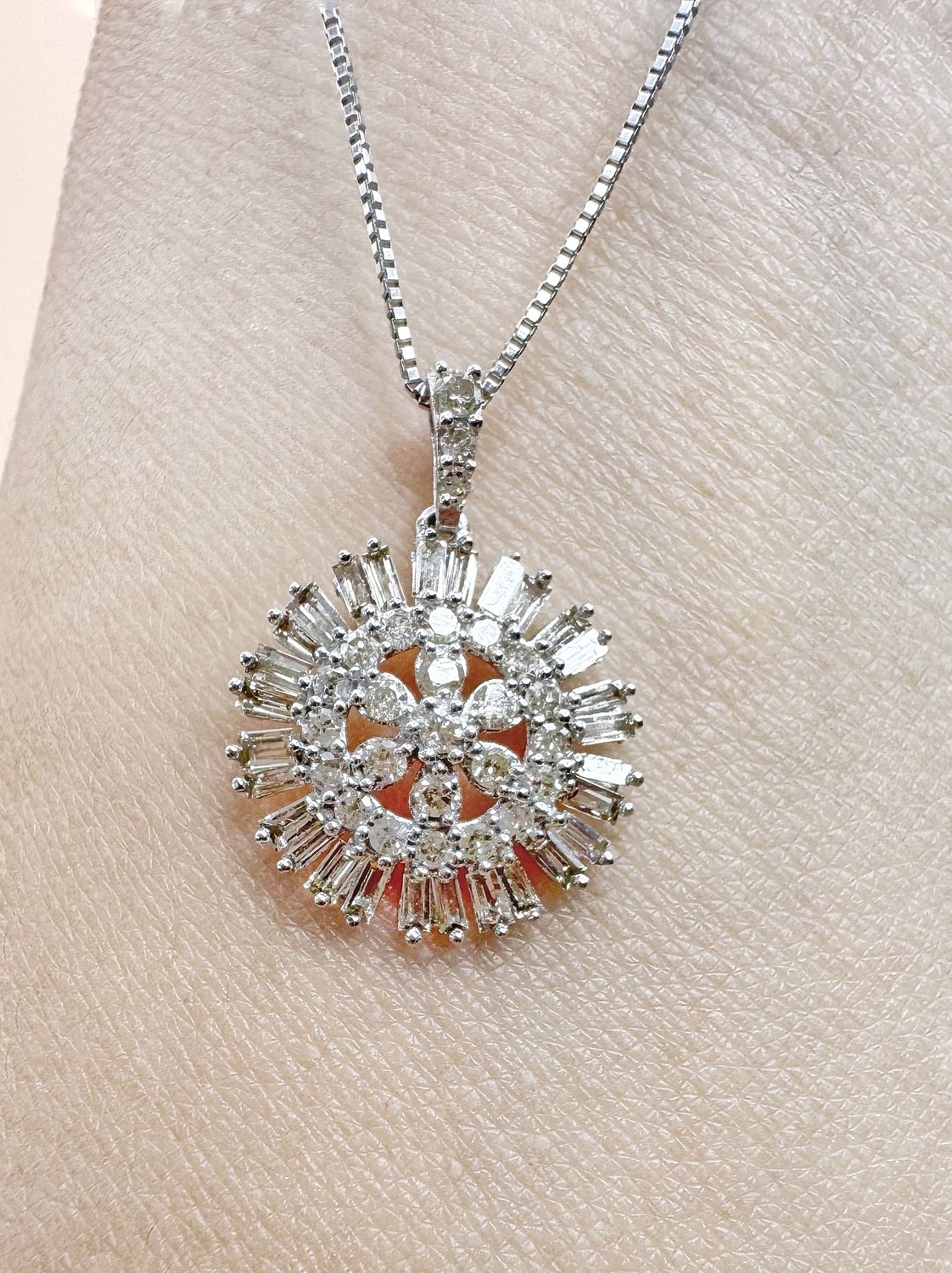 0.50 ct Lui Round Pendant Wg