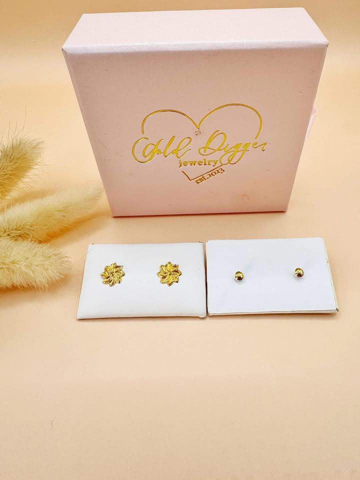 Swirl Screwtype Earrings