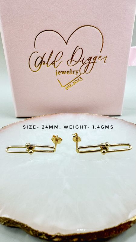 Tiffany hardware stud