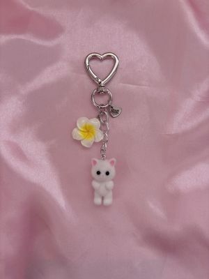 NEW Silver White Kitty Flower Bag Charm Keychain