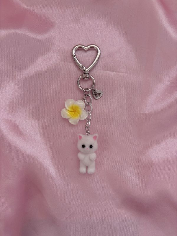 NEW Silver White Kitty Flower Bag Charm Keychain