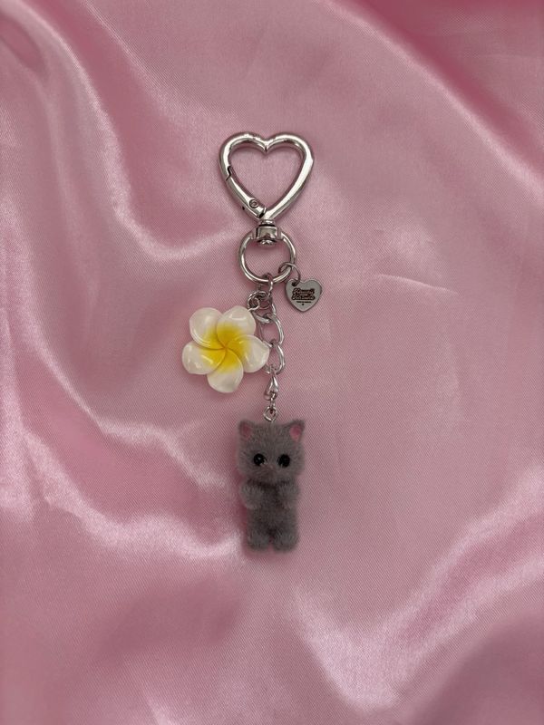 NEW Silver Gray Kitty Flower Bag Charm Keychain
