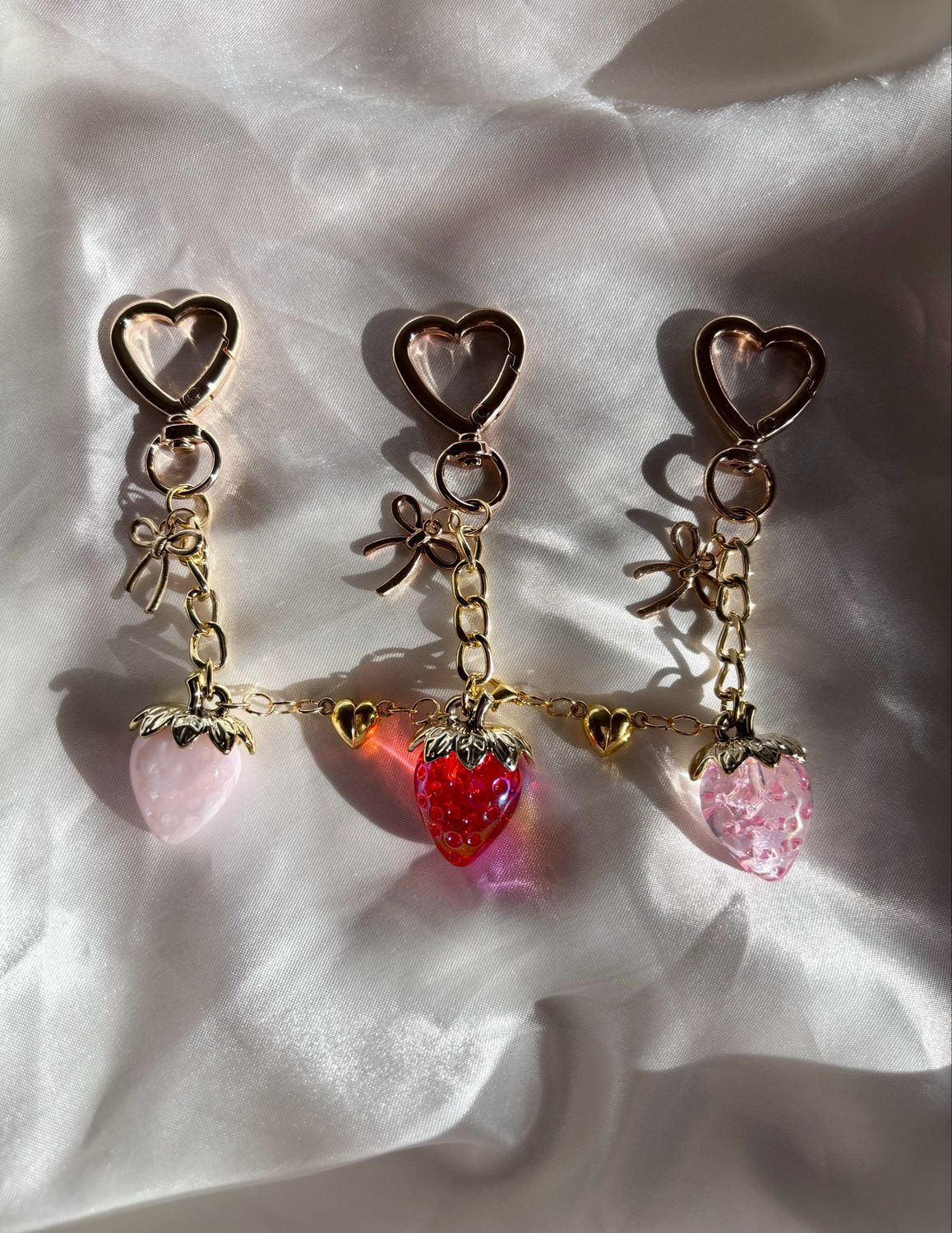 ✨NEW Gold Matching Strawberry Trio Bag Charm Set (3 ppl)✨
