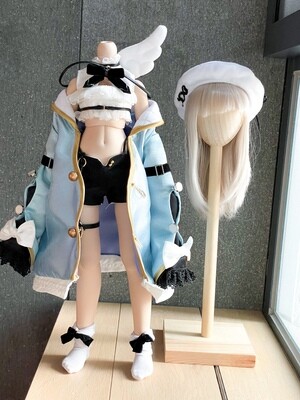 VShojo Amemiya Nazuna outfit