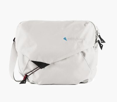 Gaut Messenger Bag