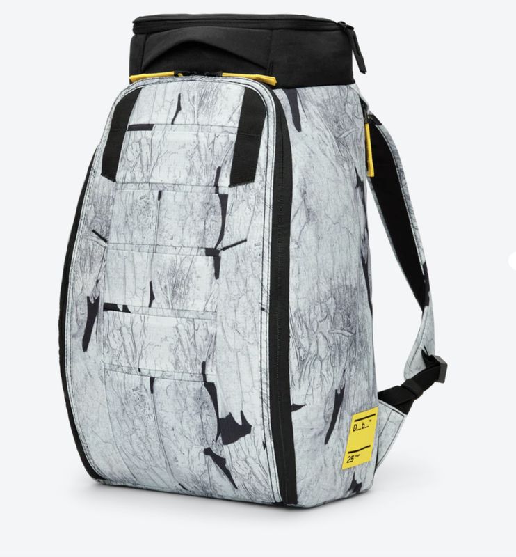 HUGGER BACKPACK 25L
