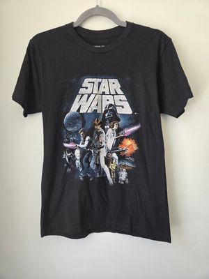 Star Wars Graphic T-Shirt Men&#39;s Small (S) (fits like a Women&#39;s Large) Black  - E