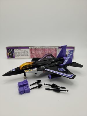 1984 Skywarp Complete with Filecard - Vintage G1 Transformers Hasbro