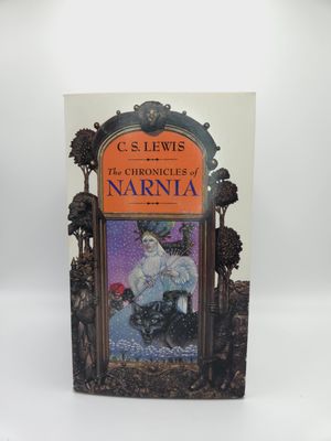 The Chronicles of Narnia by C. S. Lewis 1994 - The Complete 7-Book Box Set Paperback (ENGLISH)