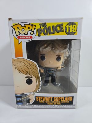 Funko Pop! Vinyl - The Police 119: Stewart Copeland - voûté *boîte endommagée*
