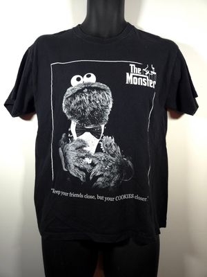 Cookie Monster Sesame Street &quot;Keep your friends close but your cookies closer.&quot; Black Graphic Tee Women&#39;s Medium T-Shirt