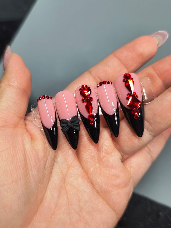 Red Reflective Bottom| Black French Tip| Red Rhinestones| 3D Bow| Gel Press ons