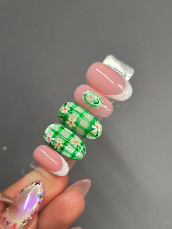 Gingham| Cat Eye| Floral| French Tip| Spring| Summer| Gel Press ons