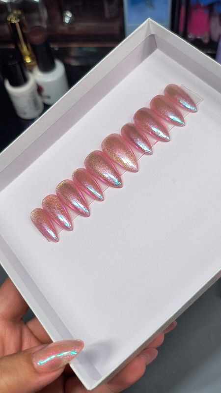 Neverending Sparkle| Cat Eye| Iridescent Chrome| Gel Press ons