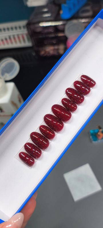 Dark Red| Short Round| Med| Gel Press ons