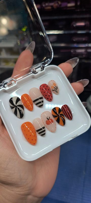 Fun| Festive| Fall| Gel Press ons