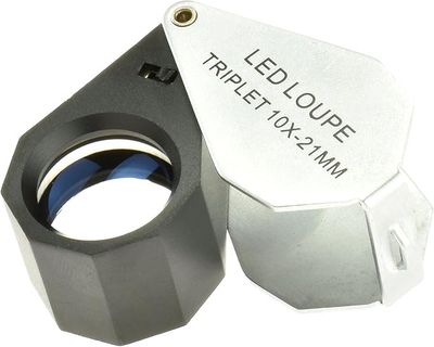 10x TRIPLET ILLUMINATED LOUPE w/ CASE