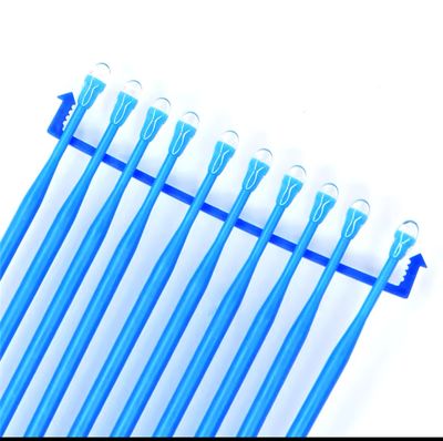 Aplicador de punta adhesiva para restauraciones indirectas